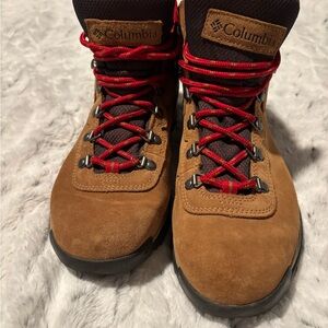 Columbia Tan Suede Hiking Boots with Red Laces, ladies 10